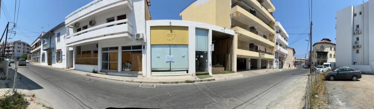 Hostel Past Or Trail Larnaka Exterior foto